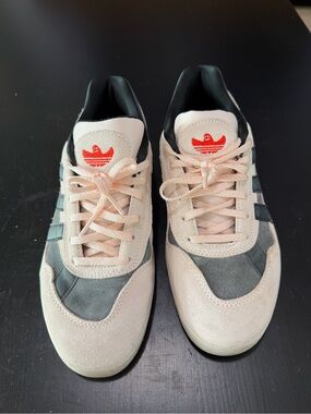 adidas Men’s Aloha Super - light pink & grey